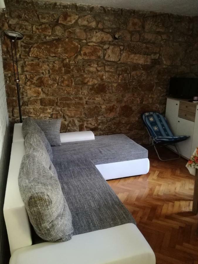 Chateau Lili Apartments Kornić Extérieur photo